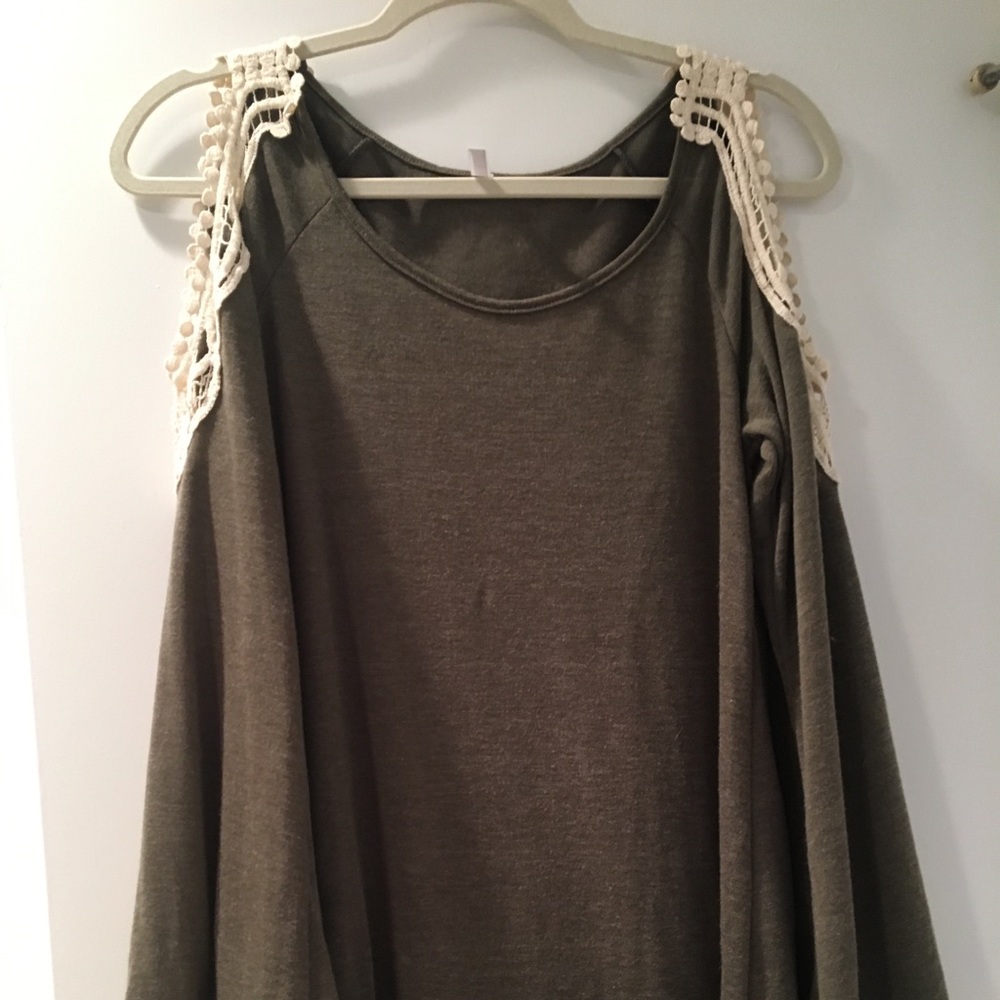 Flared long sleeve top